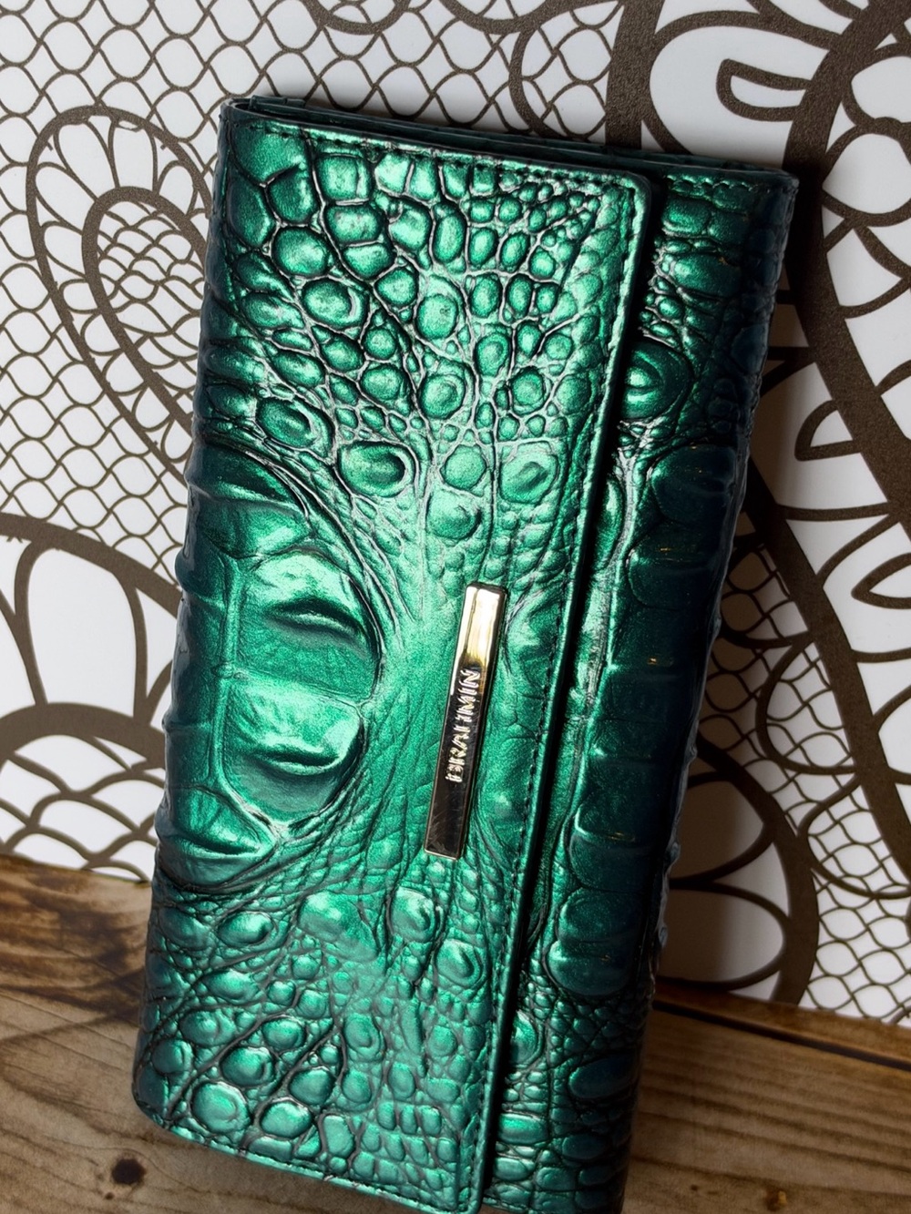 FIRM GORGEOUS METALLIC BRAHMIN MYSTIC GREEN CORDELIA LEATHER WALLET NWT